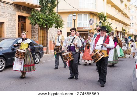 Oropesa Del Mar, Spain - January 13, 2018: Holiday Procession On Festival Of Saint Anthony In The St