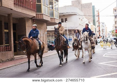 Oropesa Del Mar, Spain - January 13, 2018: Holiday Procession On Festival Of Saint Anthony In The St