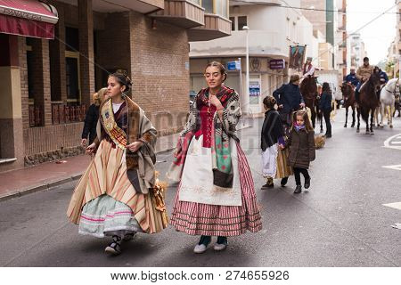 Oropesa Del Mar, Spain - January 13, 2018: Holiday Procession On Festival Of Saint Anthony In The St