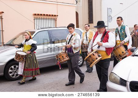 Oropesa Del Mar, Spain - January 13, 2018: Holiday Procession On Festival Of Saint Anthony In The St