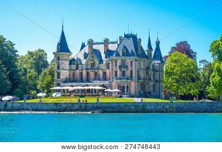 Thun, Switzerland - July 10, 2015:  The Schadau Castle On The Thun Lakeside