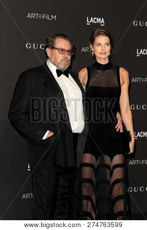 LOS ANGELES - NOV 3:  Julian Schnabel, Louise Kugelberg at the 2018 LACMA: Art and Film Gala at the Los Angeles County Musem of Art on November 3, 2018 in Los Angeles, CA