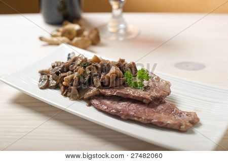 Scaloppina ai funghi porcini saltati