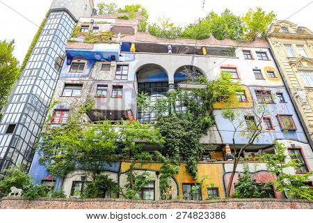 Hundertwasserhaus In Vienna, Austria