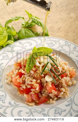 ยำ spelt และมะเขือเทศ