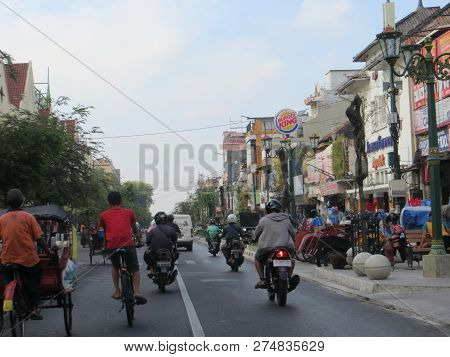 Yogyakarta, Indonesia - October 31, 2018: Traffic On Jalan Malioboro (malioboro Street) In The Morni