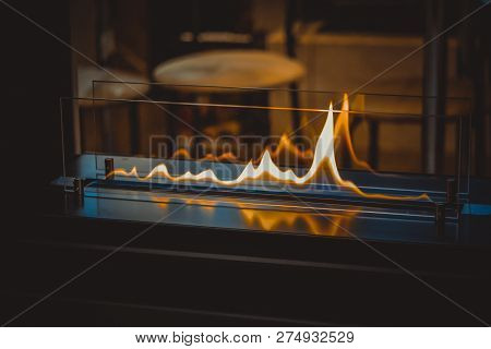 Biofireplace Burn On Ethanol Gas. Contemporary Mount Biofuel