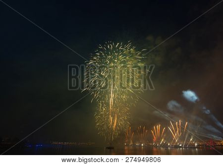 Night City Evining Firevork Above River Long Exposure Shoot Picture From Tripot