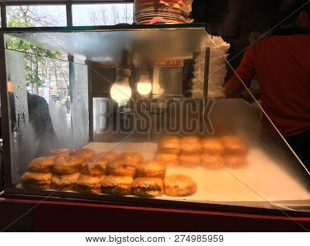 Turkish Wet Burger With Sauce / Islak Hamburger