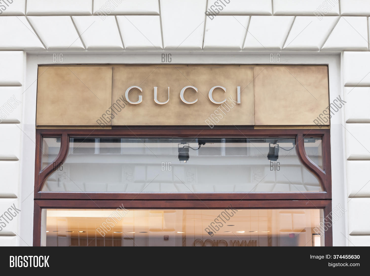 gucci logo 2019