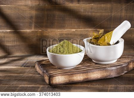 Coca Leaves And Flour - Erythroxylum Coca