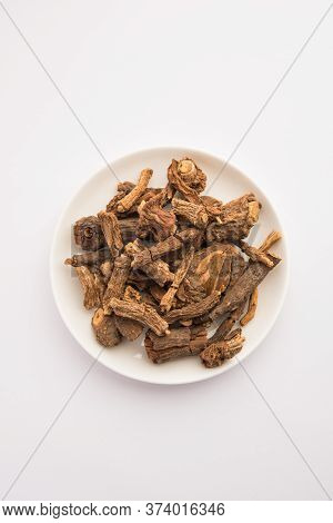 Hemidesmus Indicus Or Indian Sarsaparilla  Also Known As Anantamul Or Anant Bel Is A Species Of Plan