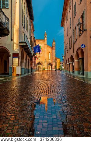 Small Puddle On Narrow Image & Photo (Free Trial) | Bigstock