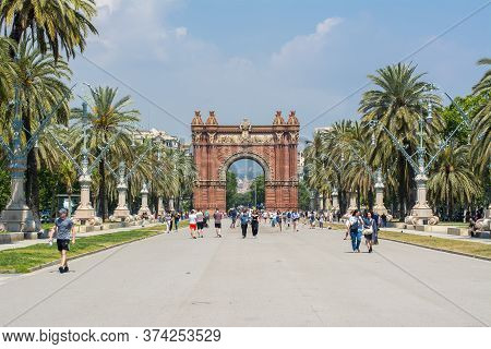 Triumphal Arch (arc De Triomf) In Barcelona, Spain - June 2019