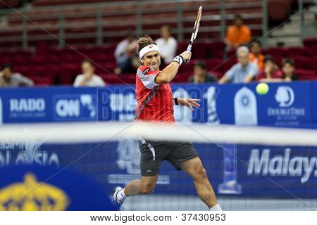 KUALA LUMPUR - 28 SEP: David Ferrer (Spanje) speelt zijn kwart-finale wedstrijd bij de ATP Tour Maleisische 