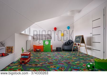 Child Room With Carpet Playmate
