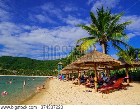 Nha Trang, Vietnam - December 23, 2019: View Of The Beach Of The Vinpearl Amusement Park On Hon Tre 