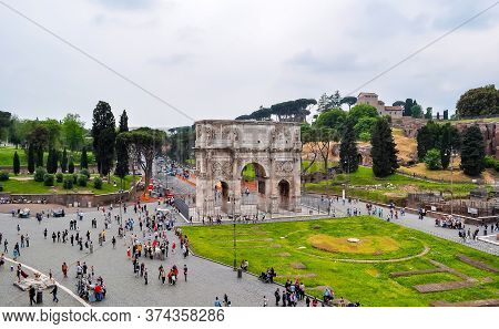 Arch Of Constantine (arco Di Constantino) Near Colloseum (coliseum), Rome, Italy - May 2018