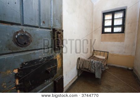 Gefängniszelle