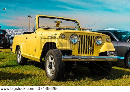 Daytona Beach, Fl / Usa- November 24, 2018: 1968 Jeepster Commando At The Fall 2018 Daytona Turkey R