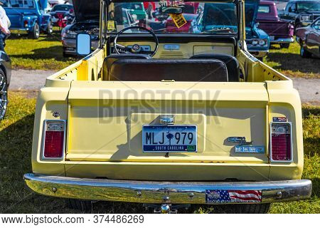 Daytona Beach, Fl / Usa- November 24, 2018: 1968 Jeepster Commando At The Fall 2018 Daytona Turkey R