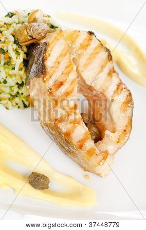 fisk bøf med ris