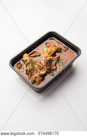 Mutton Masala Curry In Plastic Container For Home Delivery