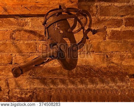 A Scolds Bridle, Sometimes Called A Witchs Bridle, A Branks Bridle, Or Simply Branks, Was An Instrum