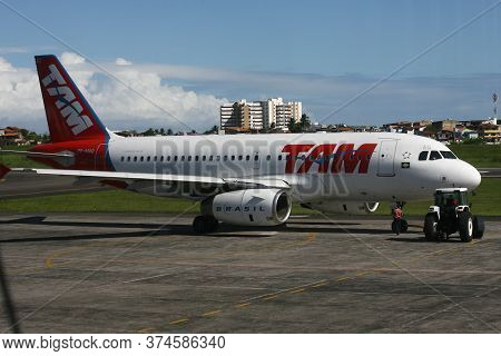 Salvador, Bahia / Brazil - Ilheus, Bahia / Brazil - February 29, 2012: Air Lines A-319 Of Tam Linhas