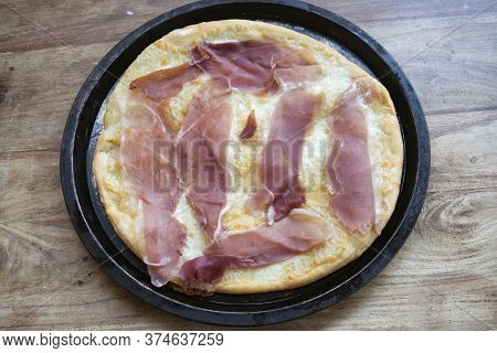 Mediterranean Pizza Called Pizza At The Crostino With Cured Ham