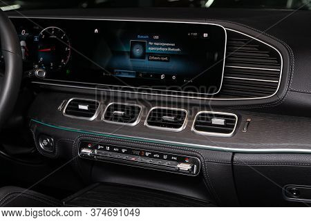Novosibirsk/ Russia - April 21 2020:  Mercedes Benz Gle-class, Close-up Of The Dashboard, Adjustment