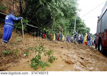 Salvador, Bahia / Brazil - April 9, 2015: Members Of The Fire Department And Volunteer People Are Se