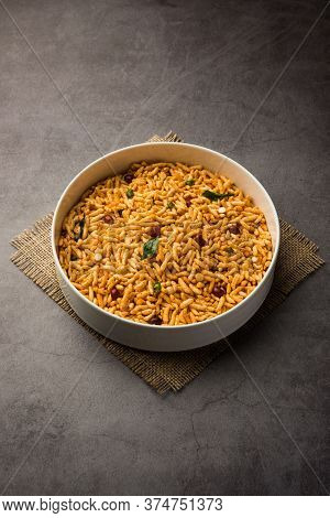 Puffed Rice Chivda Or Maharashtrial Bhadang Chiwda Served In A Plate