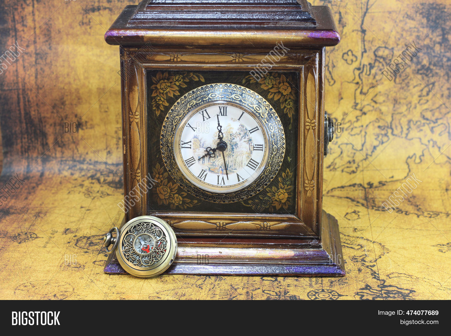 History Clock Compass Classic Round Compass Image & Photo (Free Trial) | Bigstock