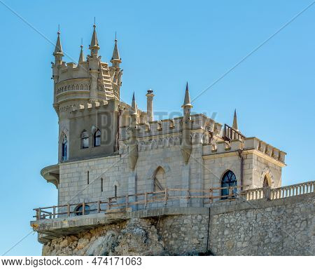 Swallow's Nest (lastochkino Gnezdo) Castle In Gaspra, South Crimea