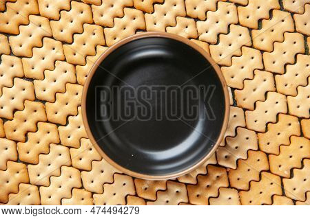 Top View Little Crackers With Empty Plate On Dark Background Crisp Color Snack Salt Bread Dry Rusk F