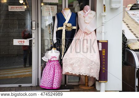 Korean Traditional Clothes Hanbok Hanja In Studio Shop For People Travelers Travel Visit Buy And Ren