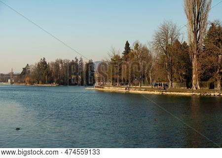 Thun, Switzerland, February 12, 2023 Water Promenade At The Schadau Park At The Lake Of Thun With A 