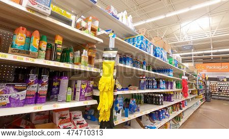 Centerville, Ga Usa - 07 25 20: Walmart Retail Store Interior Pandemic 2020 Blown Out Household Clea