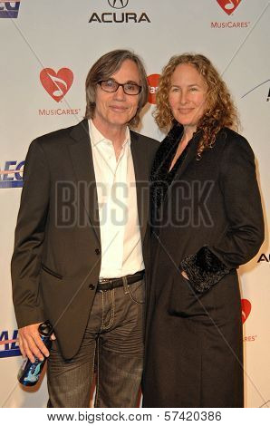 Jackson Browne and Dianna Cohen at the 2010 MusiCares Person Of The Year Tribute To Neil Young,  Los Angeles Convention Center, Los Angeles, CA. 01-29-10