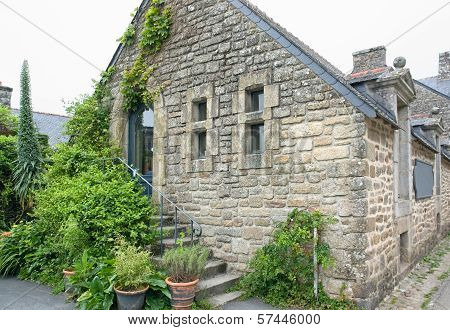 Locronan