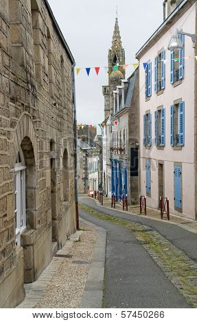 Locronan