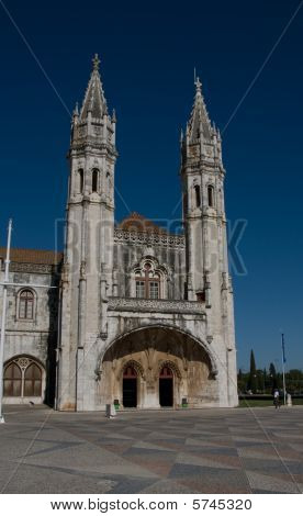 ชู Jeronimos