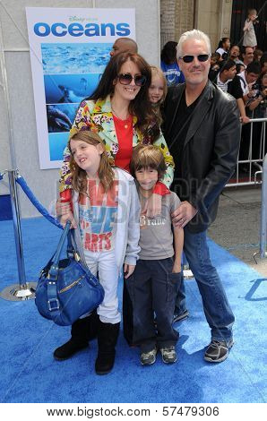 Joely Fisher, Chris Duddy and Family  at the 