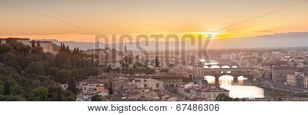 Arno River and Ponte Vecchio at sunset, Florence