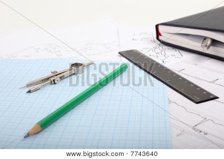 พาสบนกระดาษกราฟด้วย Notepad
