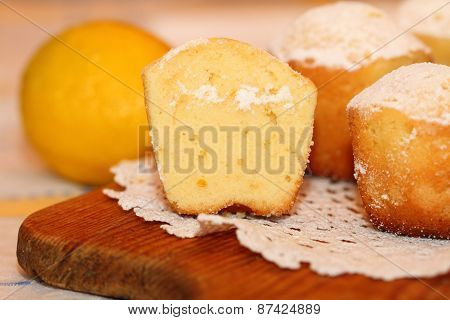 Lemon Cakes