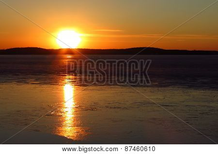 beautiful dawn sun on the lake