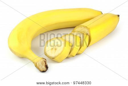 Cut and sliced fresh banana pieces