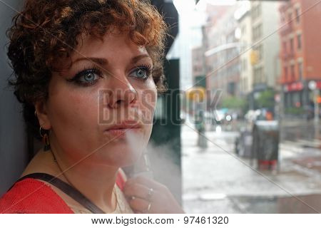 Stylish young woman in the city